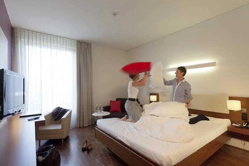Hotel Stucki Basel 3*,