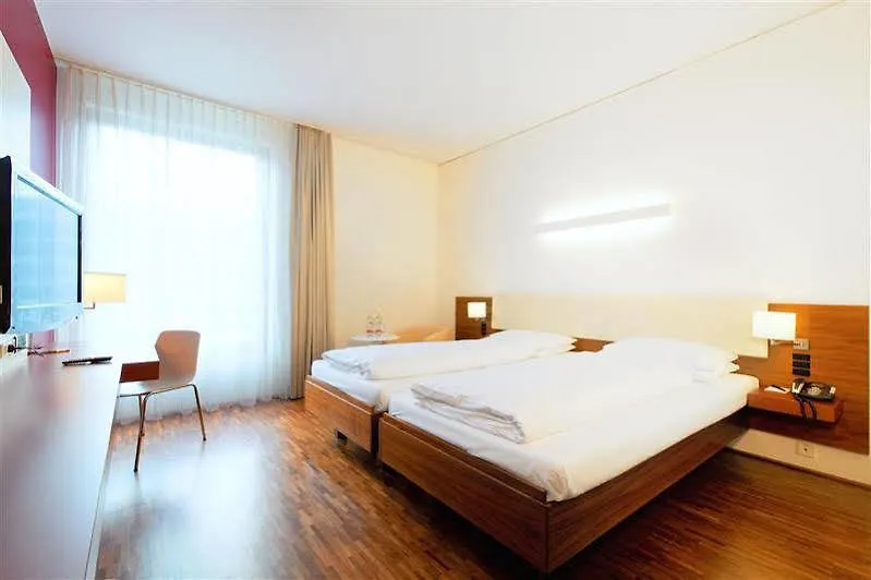 Hotel Stucki Basel 3*,